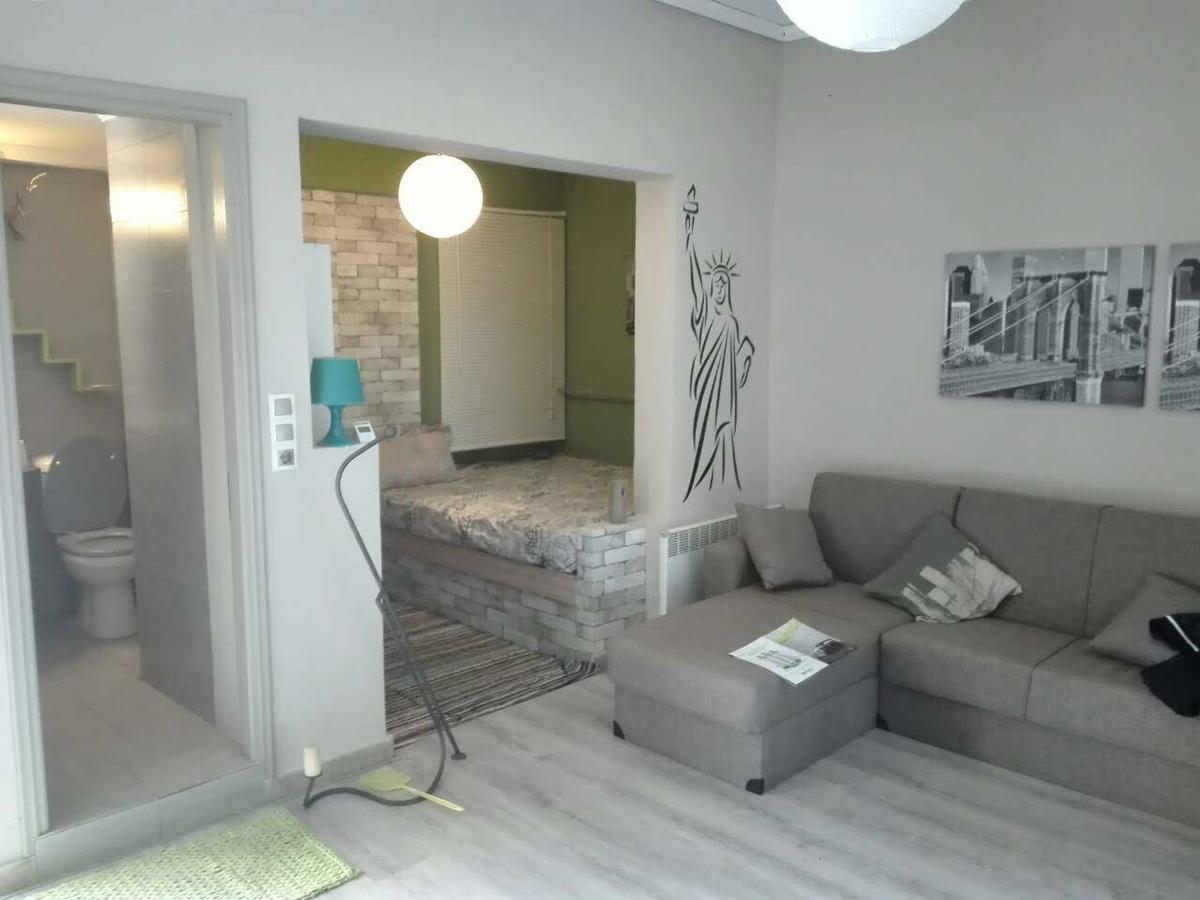 Ts-George'S Apartments By The Airport Markópoulon Exterior foto